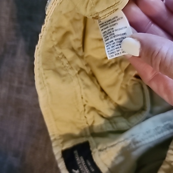 AE Tan shorts - Picture 3 of 3